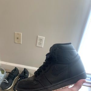 Jordan 1 Retro High OG Perforated Size 8